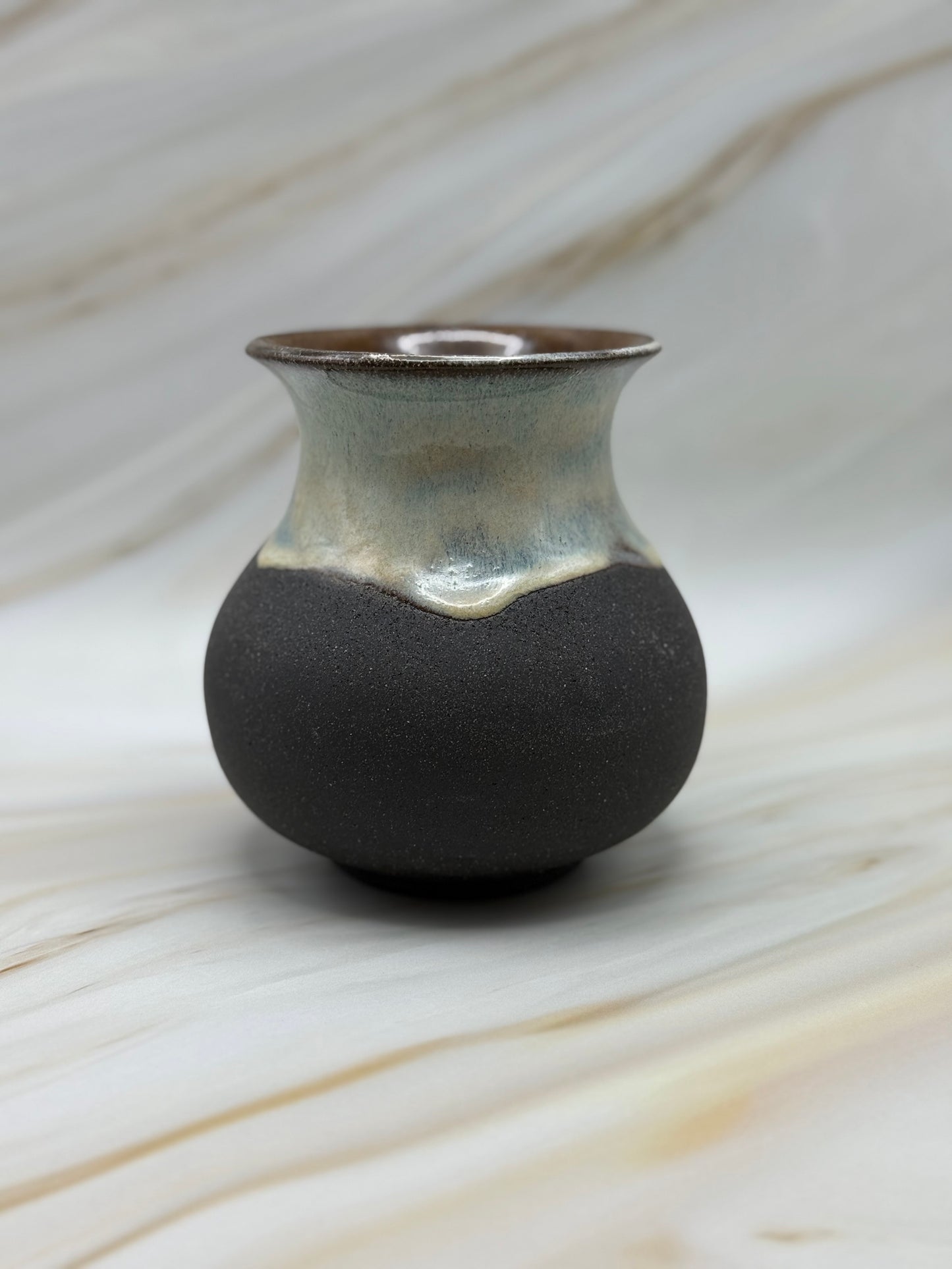 N-V-01 — Frostveil Vase