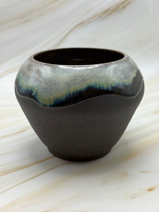 N-V-02 — Tundralight Vase